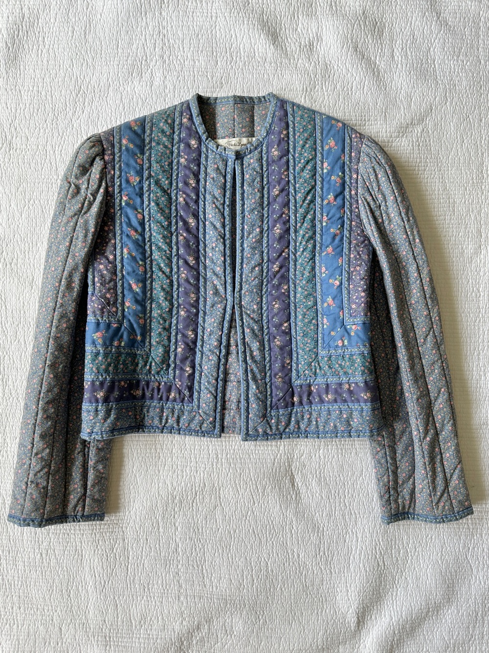 Vintage Suttles and Seawinds Floral Quilt Coat Jacket Blue Patchwork Puff Sleeve